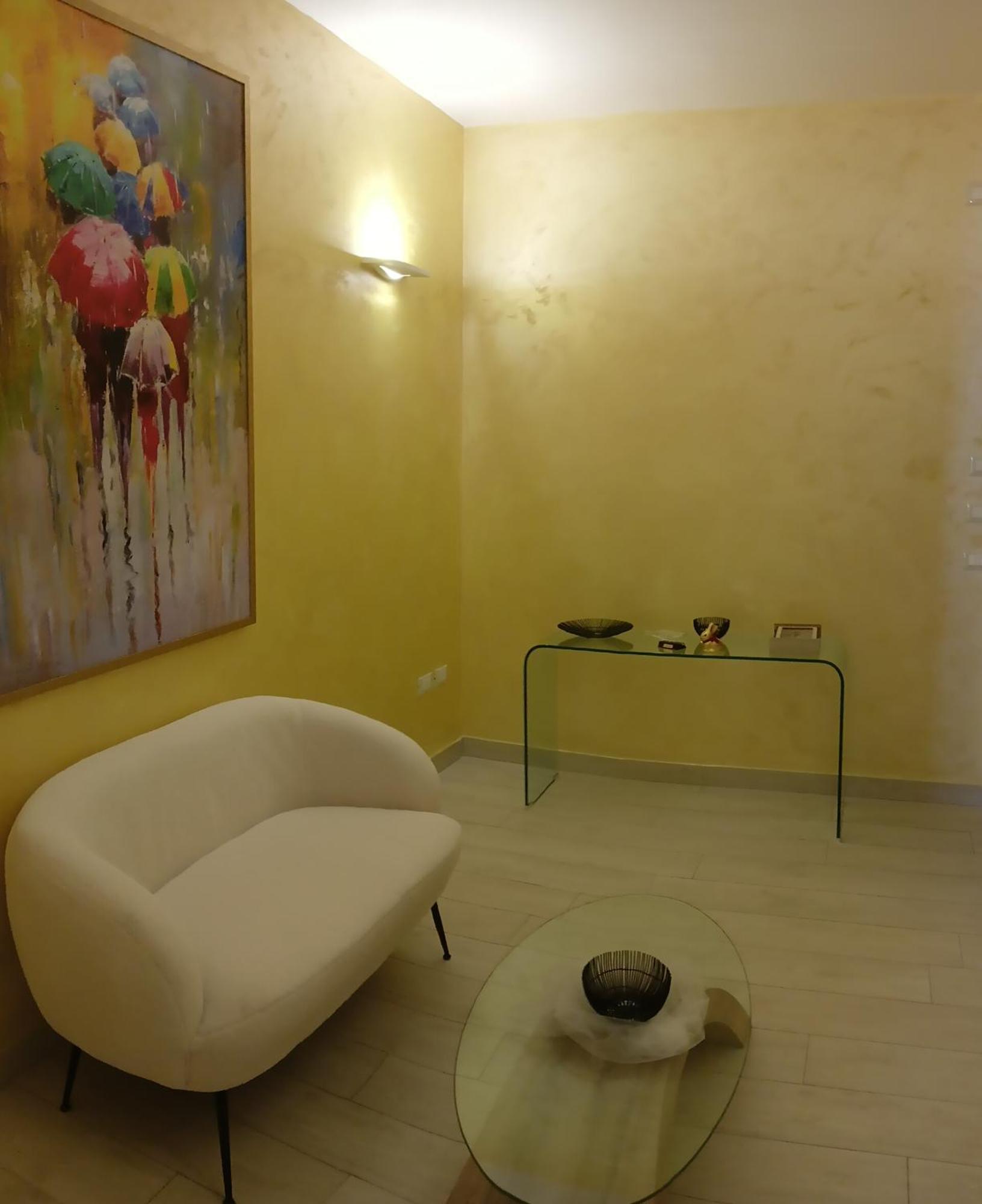 Mya Luxury Rooms And Wellness เมเลนดูญโญ ภายนอก รูปภาพ